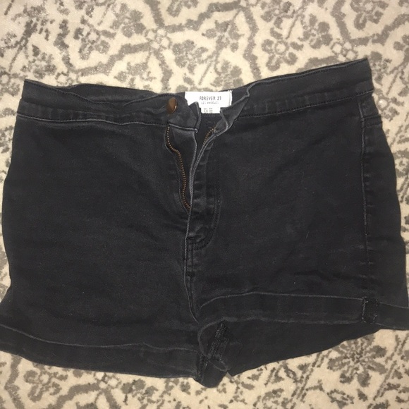 Forever 21 black jean shorts - Picture 1 of 3